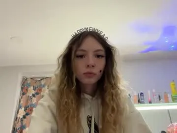 ellieluvs on Chaturbate