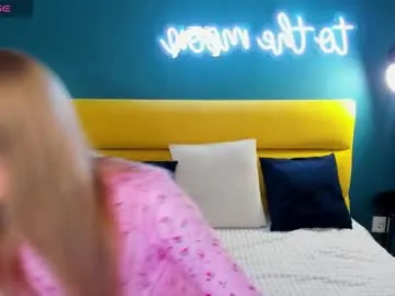 emilymagnificent on Chaturbate