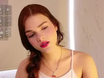 emma_wattsoon — Undress and body tour #teen #18 #latina #new #shy [441 tokens remaining]