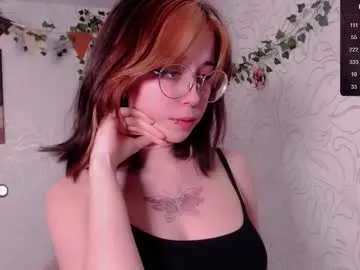 emmae__ on Chaturbate