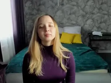 esme_brady — take off your top [197 tokens left]