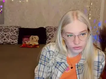 esty_siela — welcome to my roomgoal - put on a seductive outfit #new #petite #blonde #smalltits #teen [0 tokens remaining]