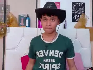 ethan_westt on Chaturbate
