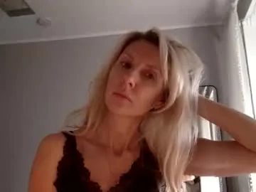 eva_fit_milf — Eva_Fit_Milf #milf #fitbody #hotmilf #skinny #smalltits