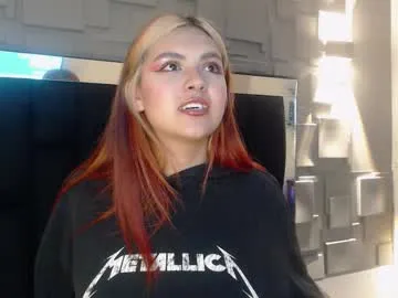 fabzy_fab — GOAL: Sexy dance+Full naked [44 tokens remaining] Welcome to my room! #new #18 #latina #slim #natural #c2c