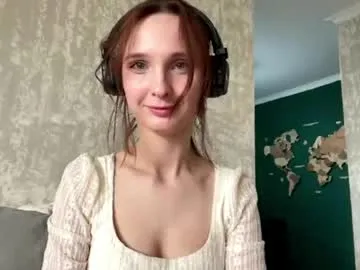 genieflug — GOAL: air kiss [7 tokens remaining] Welcome to my room! #feet #shy #new #18 #teen #cute