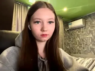 henrietteutter — Biggest smile ever<3 #new #cutie #18 #shy #teen [5 tokens remaining]