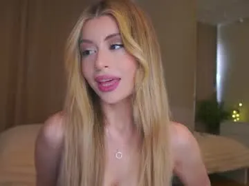 holayoula from Chaturbate