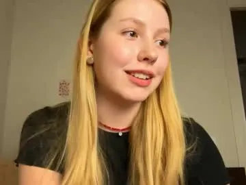 horney_audrey —    135 // GOAL: Erotic dance  [101 tokens left] // Epic goal completed! Thanks to all tippers! #fit #puffynipples #saliva #ahegao #redhead