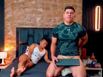 hotfuckers4uu on Chaturbate