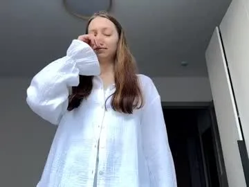 isabelvonseeger — Goal: Skirt = off #blonde #18 #shy #teen #new [40 tokens remaining]