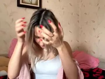 jodibonfield — goal:play with the top, remove the straps #shy #new #blonde  #18 #young [22 tokens remaining]