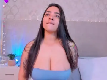 kamilabetancourt —  I want to put my tits all over your face! Make it go wild!  #teen  #submissive #18  #latina  #bignipples