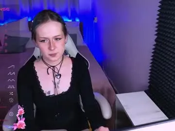 karinahili from Chaturbate