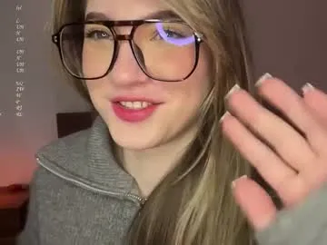 kellynaive — Goal:   Ocean in me  /  HI Kelly  here! If you read this - you're cute! #new #shy #young #lovense #18 [77 tokens remaining]