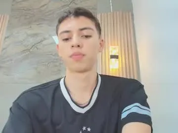 kenny_hank — #bigcock #young #latino #cum #femboy  CUM SHOW [485 tokens remaining]