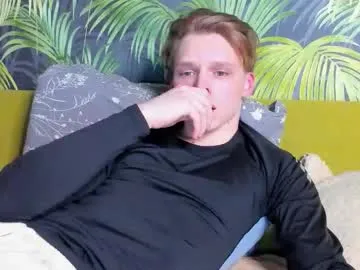 kenordi — GOAL: doggy pose in lingerie [399 tokens remaining] Welcome to my room! #bigcock #muscle #18 #new