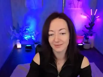 kimberlyray777 — Welcome to my room!  - Goal: take off all 30 min [435 tokens left]  #milf #smalltits #fit #anal #feet