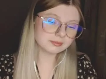 kirayume — GOAL off top Hi, my name is lina, I'm 18yo shy pritty girl and #new #shy #18 #teen #bigboobs [70 tokens remaining]