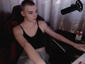 krisneal — Just having fun #glasses #nonude #tomboy #smalltits #domi Thanks to all my tippers  [2000 tokens remaining]