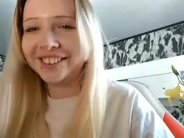 ladawnloser — Hey im #new here! GOAL: biggest smile ever | My name is Lada, nice to meet you! #shy #18 #tease #smalltits [14 tokens remaining]