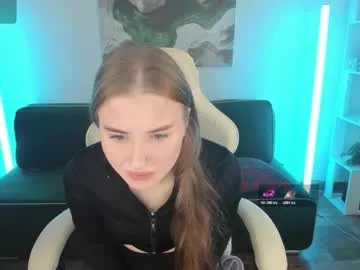 lisahille — GOAL: stay in bra for 10 min [122 tokens remaining] guys this is my first stream I'm very shy #18 #new #shy #nonude #young