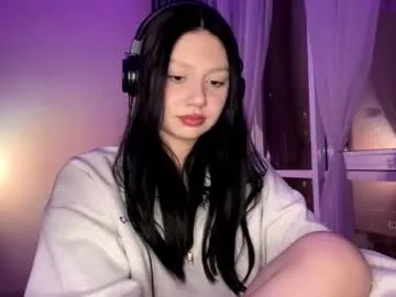 loissypult — GOAL: Lift up t-short to show my sexy belly [45 tokens remaining] Welcome to my room! new #18 #shy #curvy #bigass