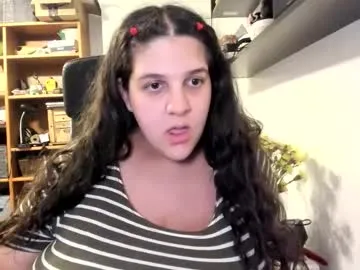 longhairbigbewbs — Due in 5 days!! #pregnant  #bigtits #hugetits #cutegirl #bigass #goddess [777 tokens remaining]