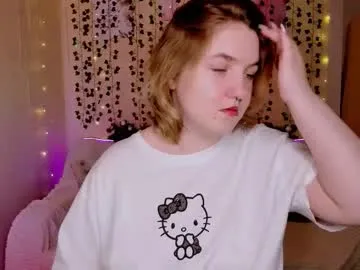 lovelyy_julia on Chaturbate