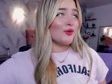 luna_volk — Look at me slowly, the good thing is enjoyed without rushing #deepthroat #saliva  #natural #ahegao #bigass