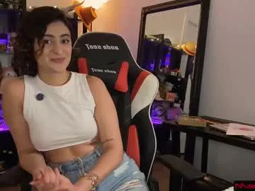 maevemads on Chaturbate