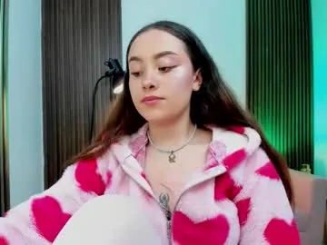 magic_vera —  Sexy naked + Oil  [17 tokens left] #pantyhose #bigass #natural #feet #young