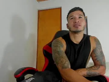 marcus_elrey — Marcus_elrey's room #muscle #latino #bigcock #master #lovense