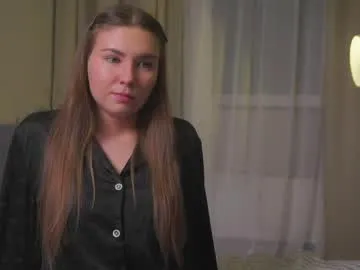 margaretamollohan — GOAL: Let`s play with My collarbones : Hi, I`m Kim and it`s my first steps here! #shy #skinny #teen #new  #18 [33 tokens remaining]