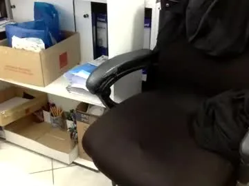 marikapikkola — Lovense Lush on - Interactive Toy that vibrates with your Tips #lovense