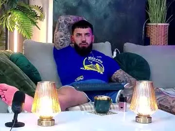 masterkingofmuscle — can you make me cum?  #muscle #ass #smile #master #fuck #mommy #dad #fuckass #cumshot 3cum #showcum #show #flex [760 tokens remaining]