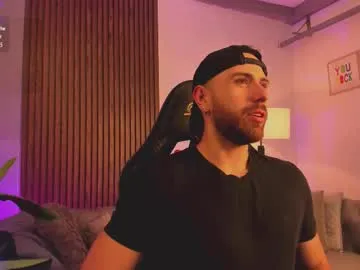 maximo_wolf1 — GOAL: Cumshow [267 tokens remaining] Help me cum! #cum #ass #lovense #beard #hairy