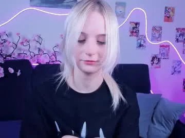 megan_chan — GOAL: squeeze my boobs>.< [77 tokens remaining] Welcome to my room! #teen #skinny #shy #cute #lovense