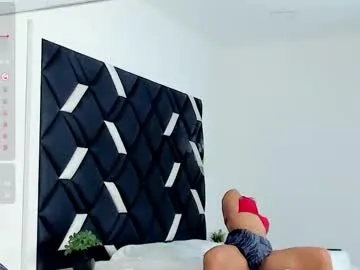 melisakovacs — Twerk  [4 tokens left] Welcome to paradise of big ass!   #bigboobs #horny #milf #fit #new