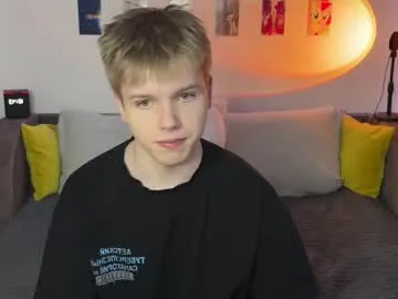 metratok — GOAL: take off t-shirt [80 tokens remaining] welcome to my room #twink #teen #lovense #18