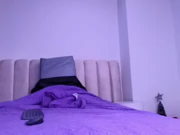 mia_0_ on Chaturbate