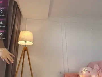 mina_moons on Chaturbate