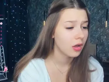 minditrelles — GOAL: Outfit rating [15 tokens remaining] I'm new here hey hey!   #new #young #shy #teen #18