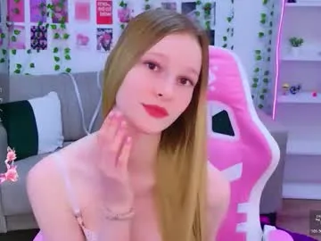 mollydollzz — GOAL: NAKED BOOBS [155 tokens remaining] : #18 #natural #teen #blonde #new