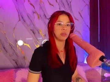 mollylewis18 on Chaturbate