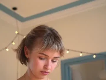 ms_dira on Chaturbate