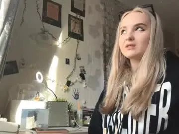 muideister — GOAL:  I'll stand up and show you my outfit  Hey! My name is Alice, my second day here! #shy #new #18 #young #skinny [25 tokens remaining]
