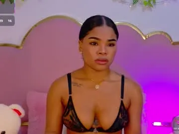 nahiarareina on Chaturbate