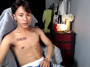 naugthyboyloy on Chaturbate