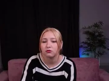 new_nokia — My first stream be friendly! #new #teen #sph #joi - Goal: my first goal [5 tokens left] #new #teen #sph #joi